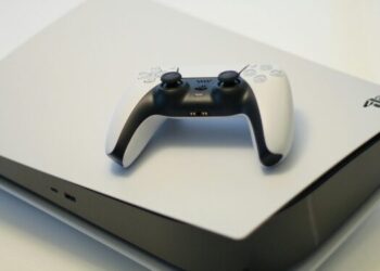 PlayStation 5 Pro Hardware Leak Suggests Hybrid RDNA 3/4 GPU with Significant Improvements on the Way