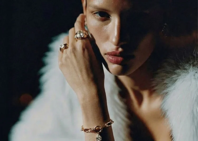 Heavenly London: Redefining Luxury Home Furniture